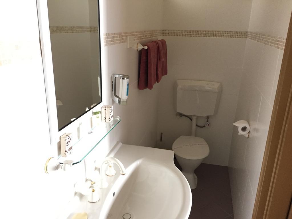 New Olympic Motel Лисмор Номер фото